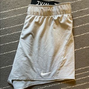 Nike shorts size medium